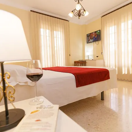 Colon Hotel