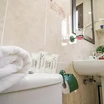 Colon Hotel