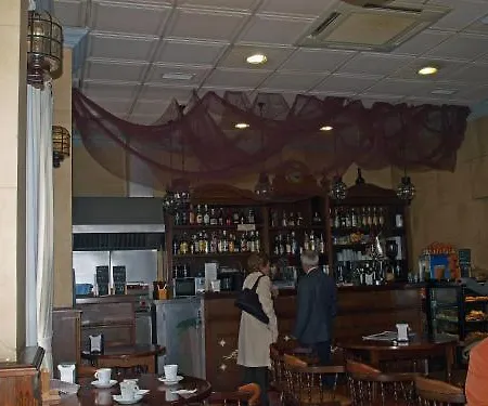 Colon Hotel